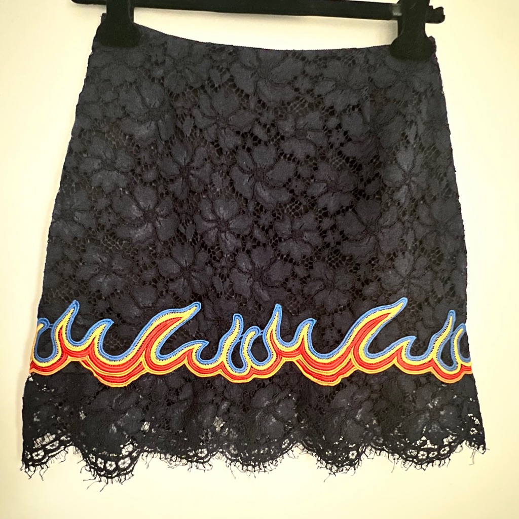 Sandro Navy Lace Mini Skirt With Multicolor Flame Embroidery